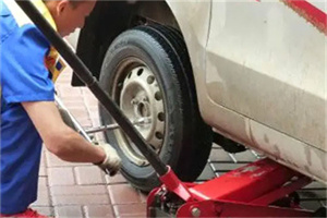 清镇附近拖车24小时服务热线电话